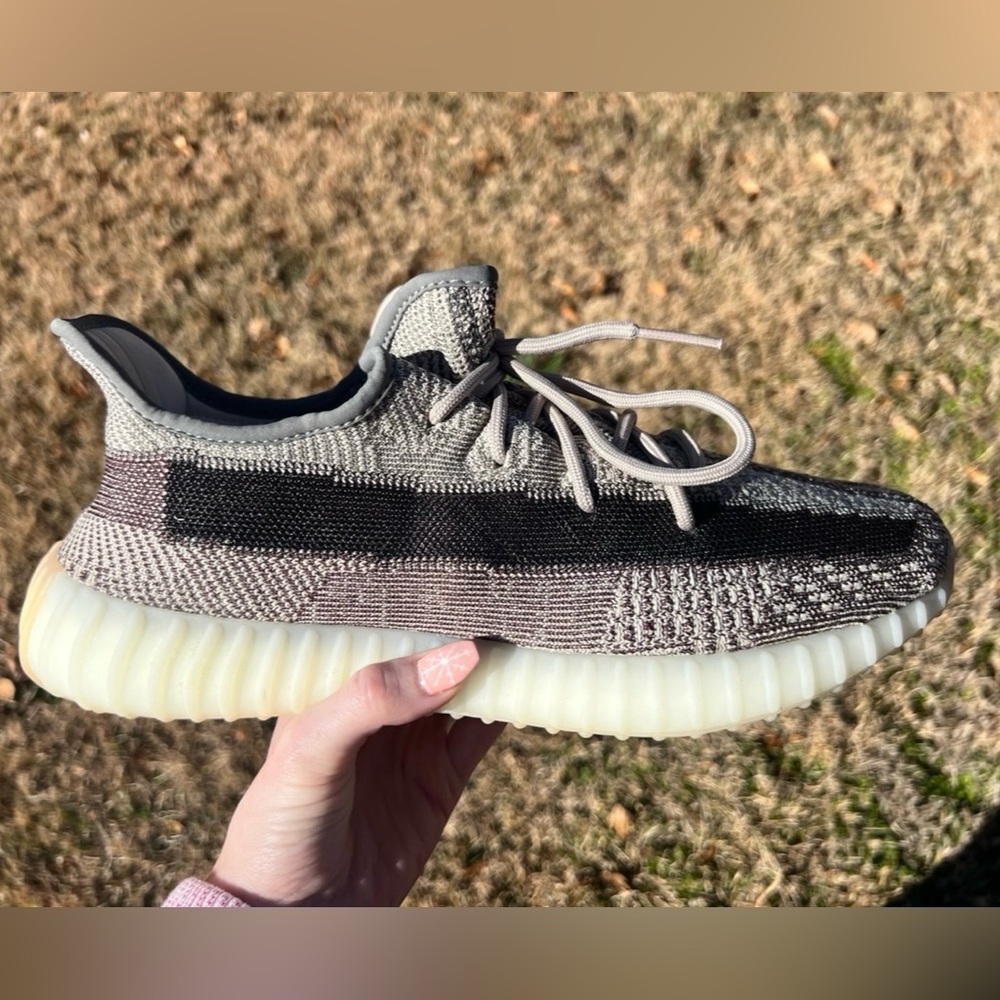 Yeezy Adidas Boost 350 V2 SZ M 10.5